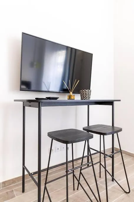 Ballu Place De Clichy Cosy Studio Paris